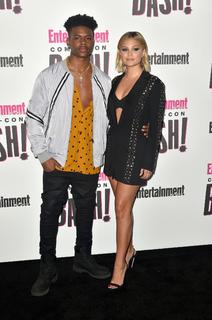 Olivia Holt feet photo thumbnail
