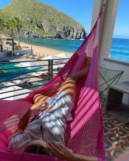 Olivia Holt feet photo thumbnail