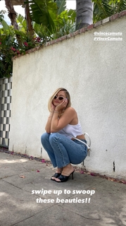 Olivia Holt feet photo thumbnail