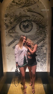 Olivia Holt feet photo thumbnail
