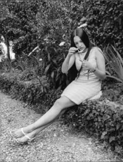 Olivia Hussey feet photo 14