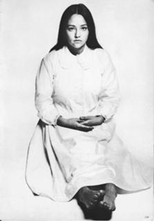 Olivia Hussey feet photo 16