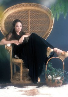 Olivia Hussey feet photo 1