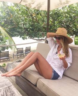 Olivia Jordan feet photo 17