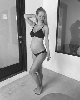 Olivia Jordan feet photo 18