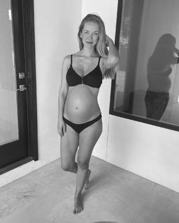 Olivia Jordan feet photo 17