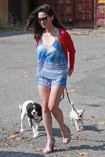 Olivia Munn feet photo thumbnail