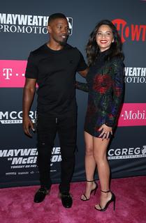 Olivia Munn feet photo thumbnail