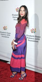 Olivia Munn feet photo thumbnail