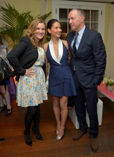 Olivia Munn feet photo thumbnail