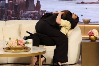 Olivia Munn feet photo 11
