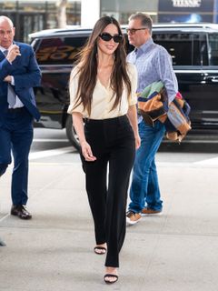 Olivia Munn feet photo 8
