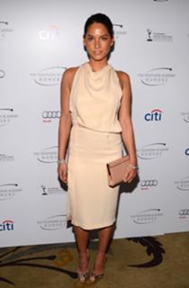 Olivia Munn feet photo thumbnail