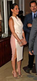 Olivia Munn feet photo thumbnail