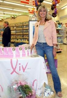 Olivia Newton-John feet photo thumbnail