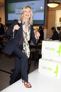 Olivia Newton-John feet photo thumbnail