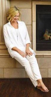 Olivia Newton-John feet photo thumbnail