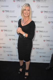 Olivia Newton-John feet photo thumbnail