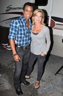 Olivia Newton-John feet photo thumbnail