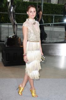 Olivia Palermo feet photo thumbnail