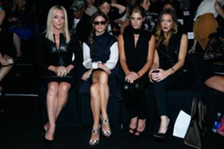 Olivia Palermo feet photo thumbnail