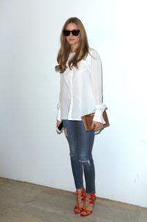 Olivia Palermo feet photo thumbnail