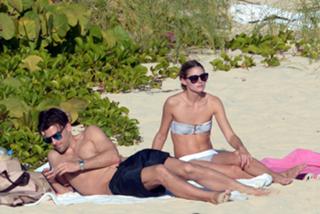 Olivia Palermo feet photo thumbnail