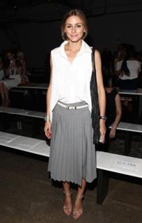 Olivia Palermo feet photo thumbnail