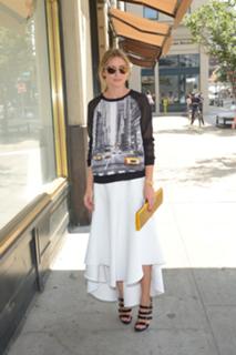 Olivia Palermo feet photo thumbnail