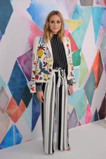 Olivia Palermo feet photo thumbnail