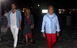 Olivia Palermo feet photo thumbnail