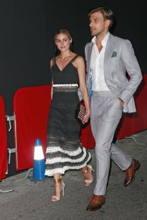 Olivia Palermo feet photo thumbnail