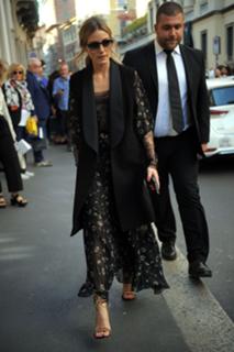 Olivia Palermo feet photo thumbnail