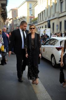 Olivia Palermo feet photo thumbnail