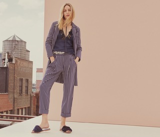 Olivia Palermo feet photo thumbnail