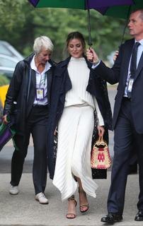 Olivia Palermo feet photo thumbnail