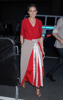 Olivia Palermo feet photo thumbnail