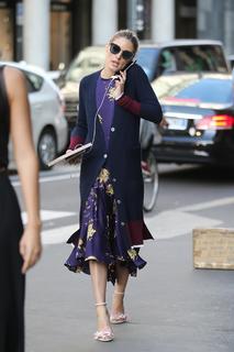 Olivia Palermo feet photo thumbnail