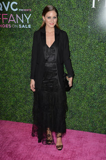 Olivia Palermo feet photo thumbnail