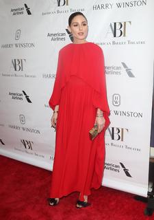 Olivia Palermo feet photo thumbnail