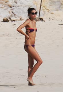 Olivia Palermo feet photo thumbnail