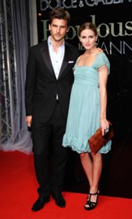 Olivia Palermo feet photo thumbnail