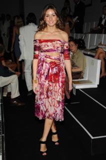 Olivia Palermo feet photo thumbnail