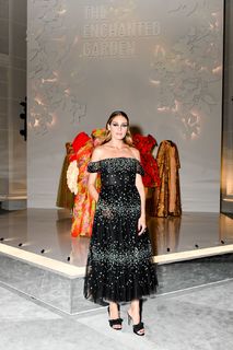 Olivia Palermo feet photo thumbnail