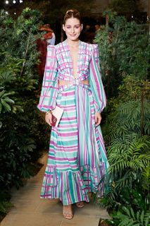 Olivia Palermo feet photo thumbnail