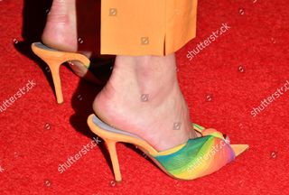 Olivia Palermo feet photo thumbnail