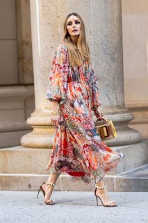 Olivia Palermo feet photo thumbnail
