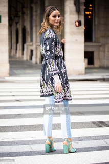 Olivia Palermo feet photo thumbnail