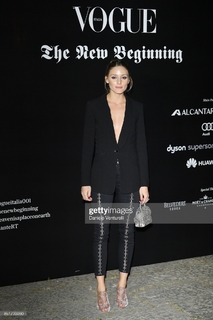 Olivia Palermo feet photo thumbnail