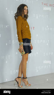 Olivia Palermo feet photo thumbnail